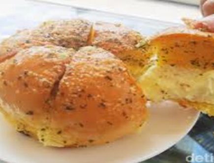 Korean Garlic Cheese Bread Roti