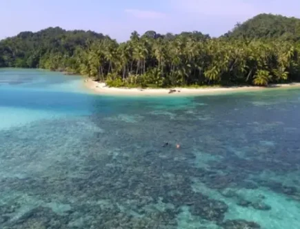 Destinasi Pantai Favorit di Tapanuli Tengah yang Memukau