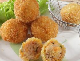 Resep Sederhana Bola-Bola Ayam yang Selalu Jadi Favorit