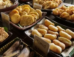 Makanan Gurih Teman Kopi Pagi